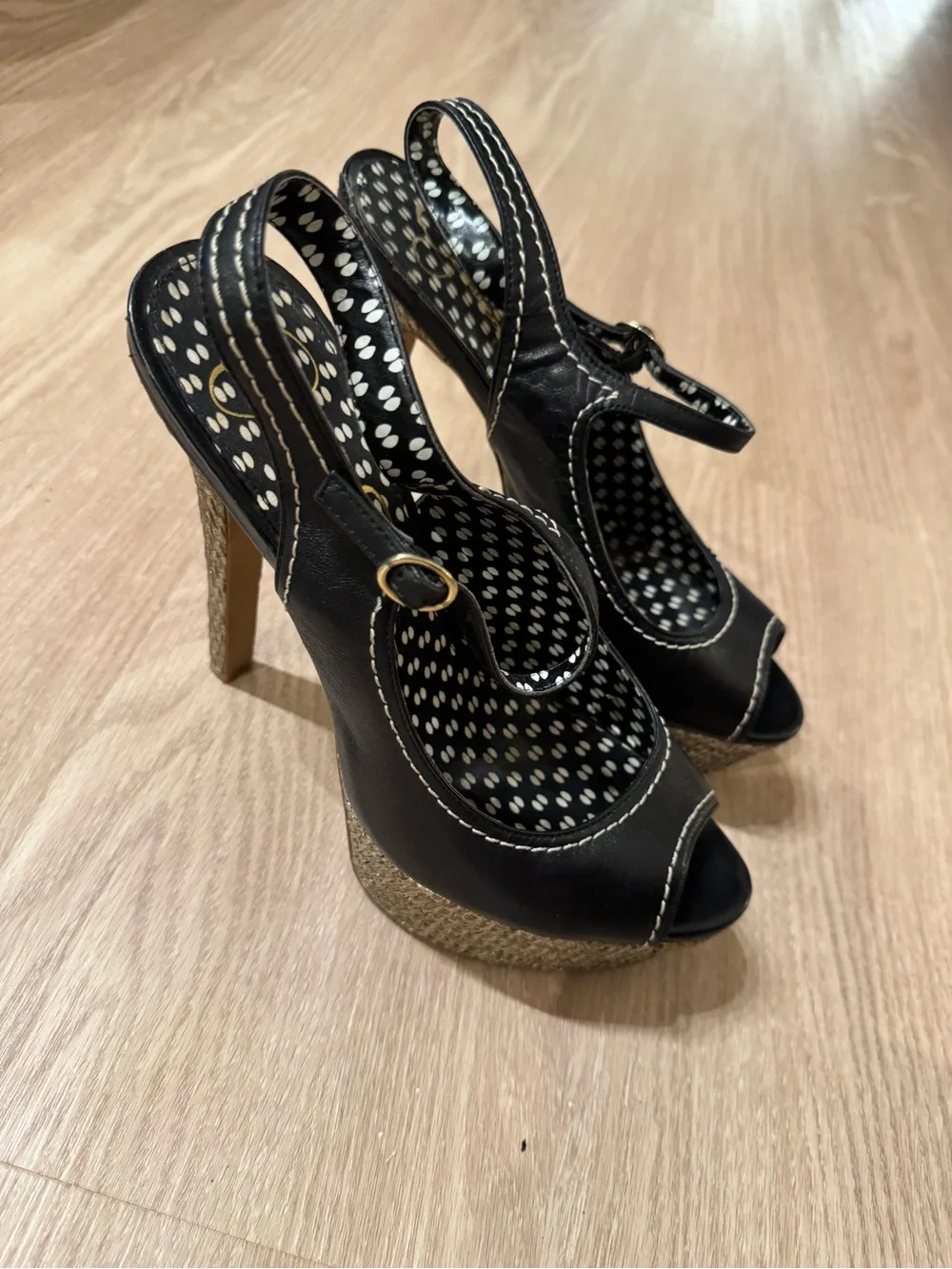 Jessica Simpson Black Leather Platform Peep-Toe Slingbacks
